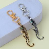 ราคา วินเทจคริสตัลเสือดาวพวงกุญแจสัตว์ประณีตจี้กุญแจแหวน ไม่จํากัดเพศ กระเป๋าเป้สะพายหลังตกแต่ง (52357671220)