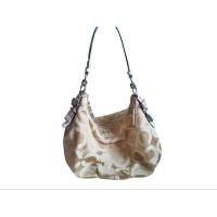 ราคา Coach Pouch Bag ผ้าลาย C (29920544851)