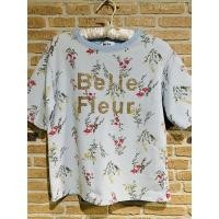 ราคา ส่งต่อเสื้อยืด ผ้าเด้ง สีฟ้าลายดอกไม้ สกรีนสีทอง ป้าย KAE KAI มือสอง (22858518852)