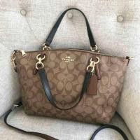 ราคา COACH SMALL KELSEY SATCHEL IN SIGNATURE CANVAS (1392437929)