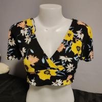 ราคา H&M เสื้อทรงครอป size S ลายดอกหลังโชว์ อกยืดได้ถึง36 ความยาวเสื้อ14นิ้ว (27165793813)