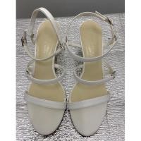 ราคา รองเท้า charles & keith สีขาว ขนาด 35 **มือสอง** (9187741290)