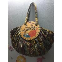 ราคา กระเป๋าสะพาย ยี่ห้อguess ของแท้ ใช่1ครั้ง สภาพใหม่มากๆ ซื้อจากshop 2900 ส่งต่อ 450 (449520723)