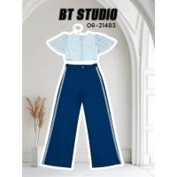 ราคา BT 06-21483 ชุดเซ็ท 2 ชิ้น เสื้อคอกลมแขนสั้น ปลายแขนแต่งระบายลูกไม้ มาพร้อมกางเกงยีนส์ขายาวเอวสูง (26537462122)