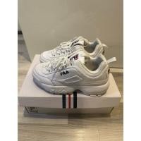ราคา รองเท้า Fila ของแท้มือสอง สภาพดี [ส่งฟรี] (22461639015)