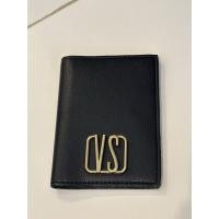 ราคา เคส Victorias Secret Passport สีดํา GHW (44122096383)