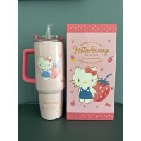 ราคา เทด่วน!!! HELLO KITTY // แก้วคิตตี้ 40 oz. ลิขสิทธิ์แท้ คิตตี้ลายเอี้ยมน้ำเงินหายากมาก (26924930752)