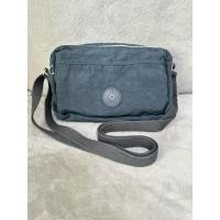 ราคา ❌sold❌กระเป๋าสะพาย Kipling Mini Crossbody Bag สีกรมท่า มือสองของแท้ สภาพดี (51860225698)
