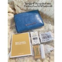 ราคา กระเป๋าสตางค์ใบสั้น ยี่ห้อ MICHAEL KORS - JET SET TRAVER - Medium Distressed Zip Around Card Case (52208228322)