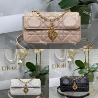 ราคา ((บ้านของQiqi) เฉพาะสร้างตลาดรุ่นสูงสุด Original OEM Dior/Dior CD24 กระเป๋าโซ่สไตล์ใหม่กระเป๋าสะพายหนังแกะเดิมCross-bodyแบบพกพาใต้วงแขนHand-พกพากระเป๋าโซ่ใต้วงแขนกระเป๋าหญิงกระเป๋า (48265011254)