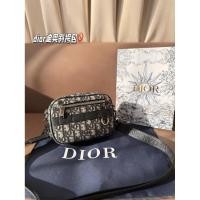 ราคา P170 กล่องพับ Dior dior Messenger Bag King of All-Match ขอบเขตซุปเปอร์สโคปรูปร่างเว้าบนร่างกาย คําแนะนําสไตล์ใหม่ที่ทันสมัยและสวย ไซส์ 18 * 13 (45214698053)