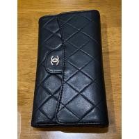 ราคา Used!! Chanel Long Wallet Trifold Black Lambskin กระเป๋าสตางค์ชาแนล3พับ ทรงยาว ชาแนลหนังแลมบ์ ชาแนลแท้กระเป๋าออกช็อปไทย (22220607819)