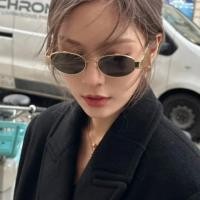 ราคา [HT] แว่นสายตาทรงรี ขากว้าง แว่นกันแดดโลหะทันสมัย ​​แว่นกันแดดสำหรับผู้ชายและผู้หญิง (51762353118)