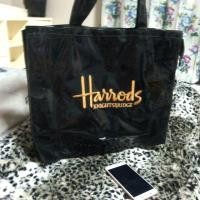 ราคา USED กระเป๋าหนังแก้ว Harrods สีดำ (630164373)