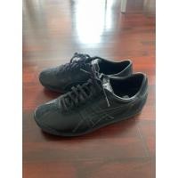 ราคา รองเท้าผ้าใบ Onitsuka Tiger ของแท้ มือสอง สภาพดีมาก แทบจะไม่ได้ใส่ พื้นรองเท้ายังใหม่อยู่เลย เบอร์42 ขนาด26.5cm (56210882850)