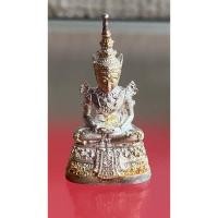 ราคา พระแก้วมรกต กรมสรรพสามิตครบรอบ64ปี เนื้อเงินพ่นทราย มีขึ้นน้ำทองเหลืองระเรื่อ ตอกโค๊ด4 มีเลขใต้ฐานทุกองค์ในกล่องเดิม (10774996975)
