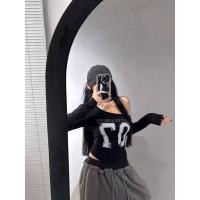 ราคา เสื้อไหล่เฉียงแขนยาวนัมเบอร์07 (56706408008)