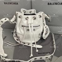 ราคา พร้อมส่งNew Balenciaga Le Cagole Bucket ของแท้ (21671409983)
