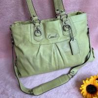 ราคา Coach แท้งานวินเทจ ฐาน16" สูง10" สภาพดีมาก หนังแท้ทั้งใบ สายแท้ 3 ช่องใช้งาน (23687955135)