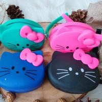 ราคา กระเป๋าใส่เหรียญ Hello Kitty / กระเป๋าสตางค์ตัวละคร / SILICONE WALLET (27495351648)