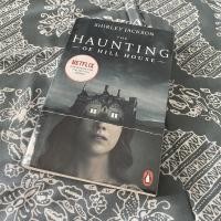 ราคา THE HAUNTING OF HILL HOUSE (Shirley Jackson) | ORI preloved Penguin นวนิยายคลาสสิกภาษาอังกฤษ (25192325976)