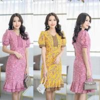 ราคา เดรสผ้าไทยสวยๆ เดรสทรงหางปลา คอวี แต่งลายหน้าอก แขนตุ๊กตาชุดนี้สวยหรูดูแพงมากค่ะ มีมาน้อยคอลต้อนลายปาเต๊ะอัดกาวทั้งชุด (5679733503)
