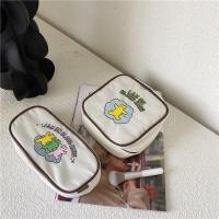 ราคา Cute Bear กระเป๋าใส่ของ กระเป๋าดินสอ ปักลายหมีน่ารักๆ มี 2 สีให้เลือก พร้อมส่งน้า (11715996652)