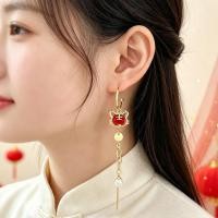 ราคา ต่างหูห้อยสไตล์จีน ลวดลายหัวเสือ ประดับไข่มุกและลูกปัดสีแดง เครื่องประดับแต่งตัวถ่ายรูป (42533126539)