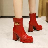 ราคา รองเท้าไซส์ใหญ่ (40-48) Bigsize รองเท้าบูทส้นตึก ส้นสูง 3.5 นิ้ว หนัง pu มีซิปข้าง แต่งอะไหล่สีทอง งานเกาหลี (2051) (21155583664)