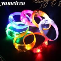 ราคา YUMEIREN 2 ชิ้น LED เรืองแสงสร้อยข้อมือ, สายรัดข้อมือหลายสีเสียงกําไลข้อมือ, กีฬา Light Up เสียงเปิดใช้งานกระพริบไฟสายรัดข้อมือกีฬา Party (50515154826)