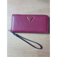 ราคา GUESS กระเป๋าสตางค์ สีแดง ของแท้ (29002123616)