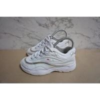 ราคา FILA Ray (Size: 37.5/23) รองเท้ามือสองของแท้ #รองเท้าแบรนด์แท้มือสอง✌️ (12163385274)