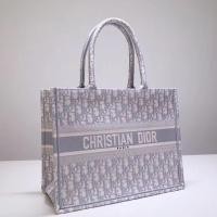 ราคา CHRISTIAN DIOR BOOK TOTE GREY DIOR OBLIQUE EMBROIDERY, size small (4663915844)