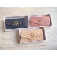 ราคา กระเป๋าสตางค์ใบยาว Lyn คอลเลคชั่นใหม่ อุปกรณ์ : กล่องแบรนด์ ถุงผ้า ป้ายราคา งานแท้outlet (8100962460)