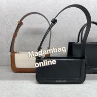 ราคา CHARLES & KEITH Daylla Shoulder Bag กระเป๋าสะพายไหล่ มีสายยาวสะพายข้าง (25968843313)