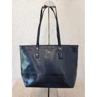 ราคา [USE] Coach Zip Tote สี Metallic Midnight ของแท้ (23260995614)