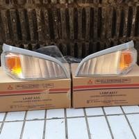 ราคา 1 ไฟเลี้ยว / ไฟเลี้ยวบน Colt Diesel Canter 110PS / 125PS ยี่ห้อ Mitsubishi ORI KTB / CPU (พร้อมหลอดไฟ) (50006860039)