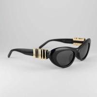 ราคา แว่นกันแดด Loewe รุ่น LW40156U ของแท้ รับประกัน 1 ปี (43264978318)