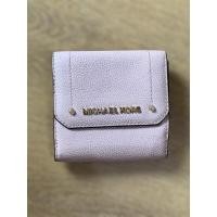 ราคา MICHAEL KORS wallet สีชมพูอ่อน สภาพใช้งาน (29979151456)