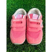 ราคา รองเท้าผ้าใบเด็ก สีชมพู แบรนด์ New balance มือสอง (24080100179)