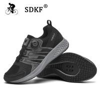 ราคา SDKF รองเท้าปั่นจักรยานเสือหมอบรองเท้าจักรยานเสือหมอบ SPD น้ําหนักเบามาก MTB วัสดุไมโครไฟเบอร์สีขาวความเร็วระบายอากาศ (24541989751)