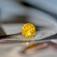 ราคา บุษราคัม 1.01 กะรัต Natural Yellow Sapphire 1.01 carat (56804859526)
