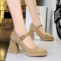 ราคา 9613-5 รองเท้าส้นสูงสไตล์เรโทร ส้นหนา พื้นหนา หนังกลับ หัวเหลี่ยมตื้น สายรัดข้อเท้าแบบสายเดี่ยวสำหรับผู้หญิง (51765011908)