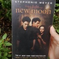ราคา แวมไพร์ทไวไลท์ ภาค 2 new moon นิยายภาษาอังกฤษ (6040774042)