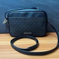 ราคา MK Jet Set Travel cambag ขนาดใหญ่ signature black SPLIT (56360949027)