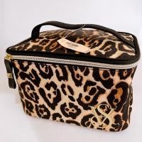 ราคา กระเป๋าเครื่องสำอางค์ Victoria’s Secret แท้ๆจากช็อป อเมริกา (16745147466)