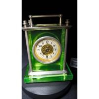 ราคา ️Uranium clock นาฬิกายูเรเนียมทรงรถม้า Vaseline Glass – แบรนด์ญี่ปุ่นแท้ Tokyo Tokei Seizo Kaisha นาฬิกายูเรเนียม (29592554128)