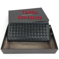 ราคา กระเป๋าสตางค์ Bottega Veneta ใบยาวแบบพับ สานเล็ก สี Black ของแท้ 100% (43679302626)