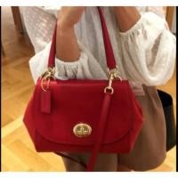 ราคา Coach bag สีแดง True Red (1266147457)