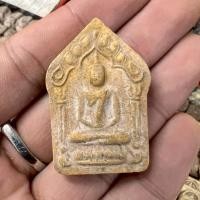ราคา สมเด็จพระขุนแผนพรายกุมาร เนื้อผงพุทธคุณ ฝังตะกรุดคู่ หลวงปู่ทิม วัดละหารไร่ พระบ้านรวมๆสวยๆวัดใจ (40970607788)